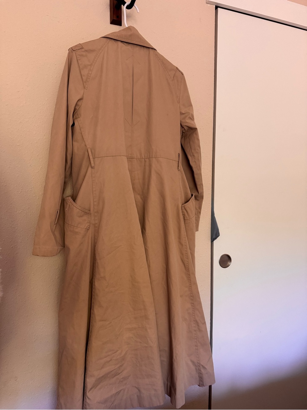 Vintage Beige Trench Coat with Quilted Lining - Women - Picture 4 of 6